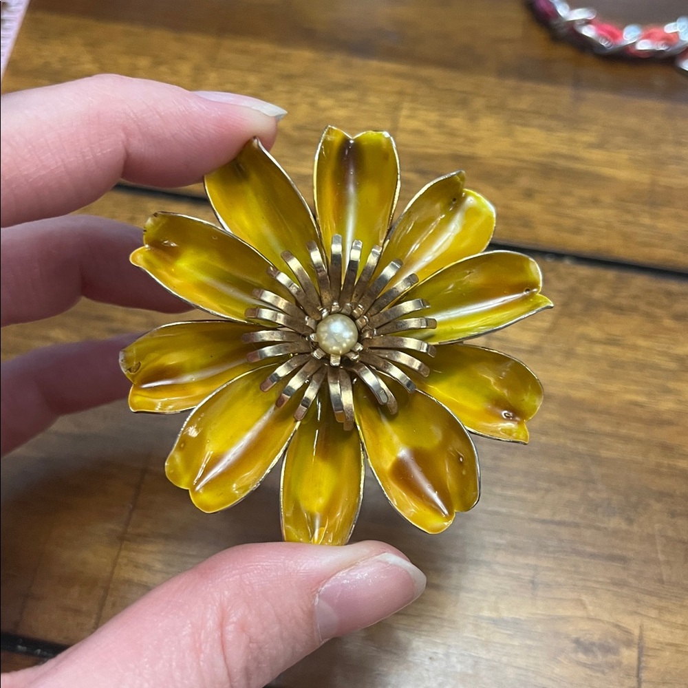 Vintage Sunflower Brooch